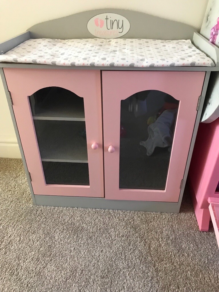 tiny treasures changing unit